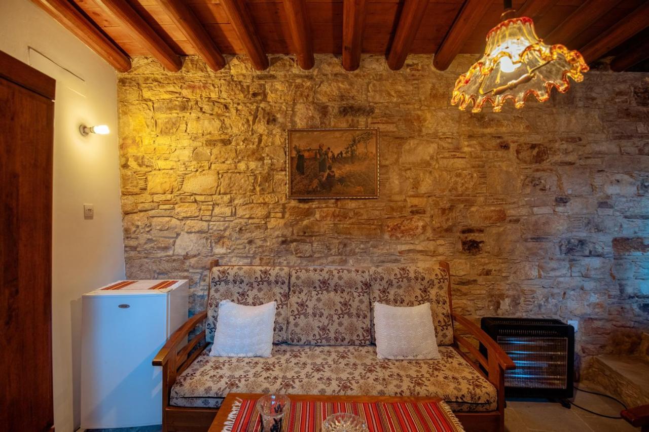 Constantias Stone Houses Lofou Ngoại thất bức ảnh