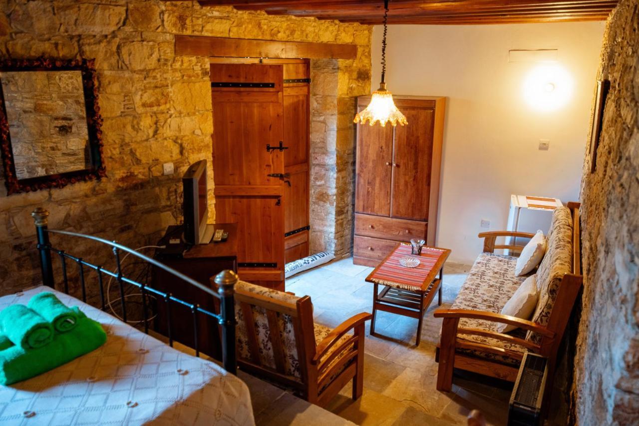 Constantias Stone Houses Lofou Ngoại thất bức ảnh