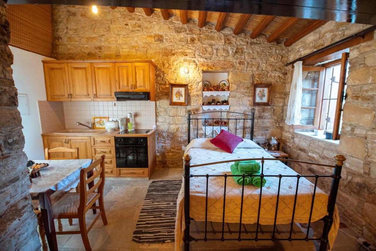 Constantias Stone Houses Lofou Ngoại thất bức ảnh