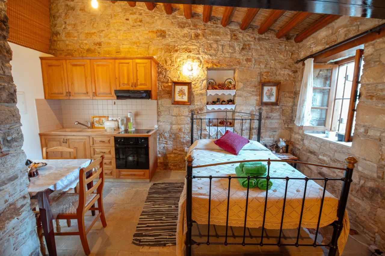 Constantias Stone Houses Lofou Ngoại thất bức ảnh