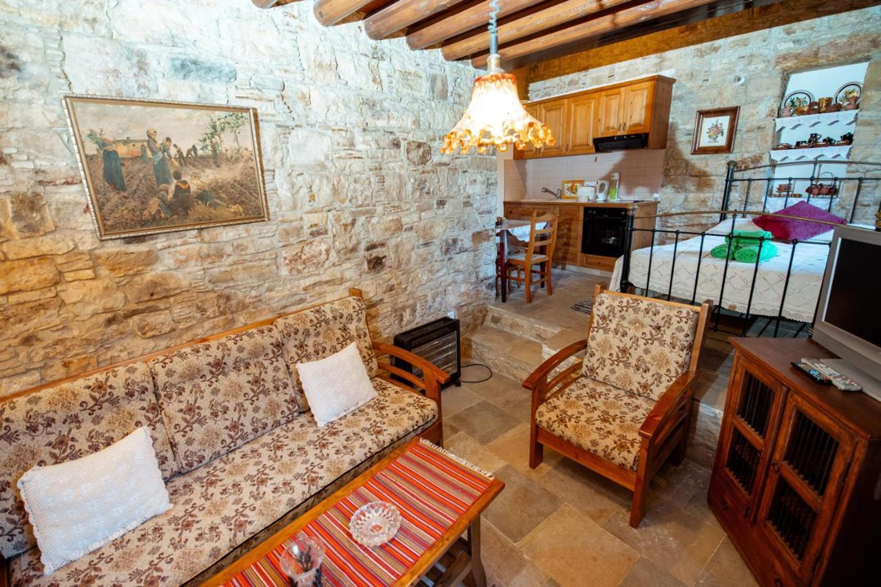 Constantias Stone Houses Lofou Ngoại thất bức ảnh